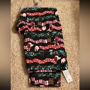 NWT women’s Dachshund Doxie Dog Christmas Leggings XL no boundaries